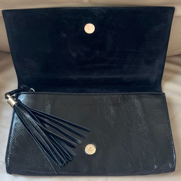 Authentic Gucci Soho Black Patent Leather Tassel Flap Clutch - Picture 7 of 14